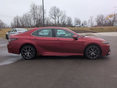 2021 Toyota CAMRY SE