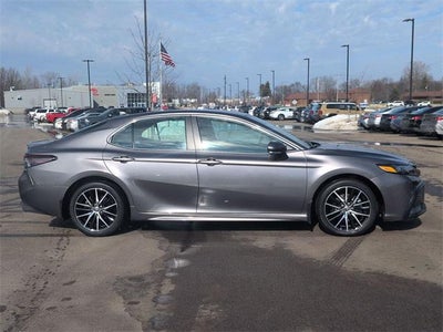 2023 Toyota CAMRY SE