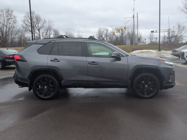 2024 Toyota RAV4 HYBRID SE