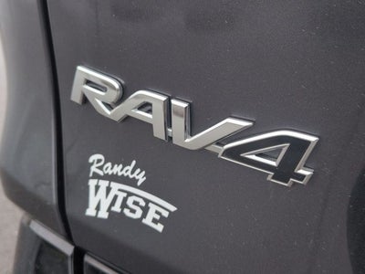 2024 Toyota RAV4 HYBRID SE