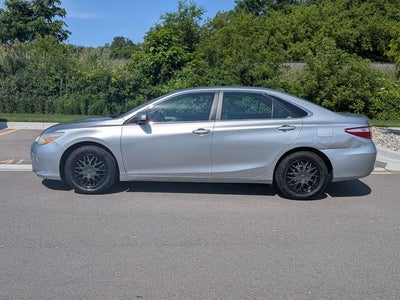 2015 Toyota CAMRY LE