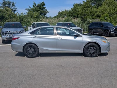 2015 Toyota CAMRY LE