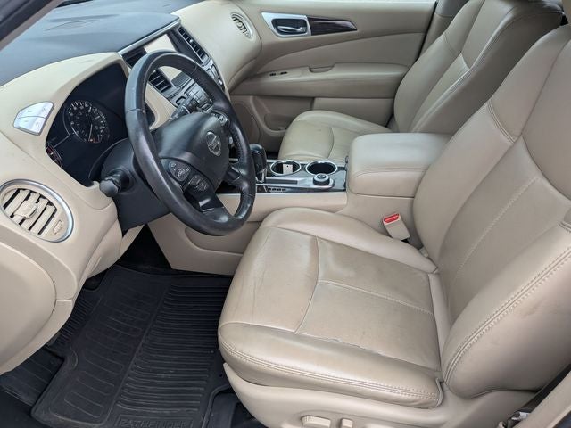 2016 Nissan Pathfinder SL