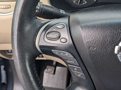 2016 Nissan Pathfinder SL