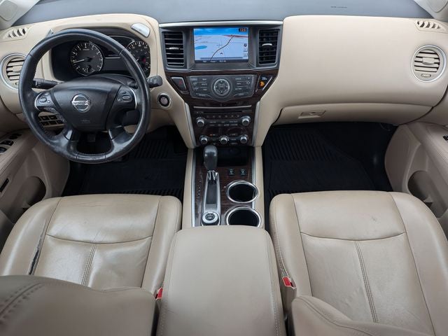 2016 Nissan Pathfinder SL