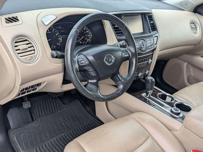 2016 Nissan Pathfinder SL