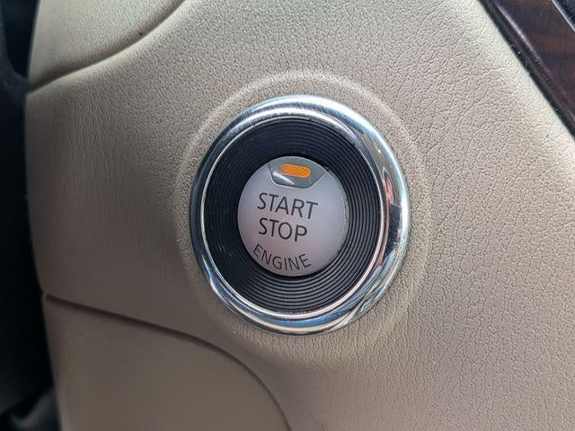 2016 Nissan Pathfinder SL