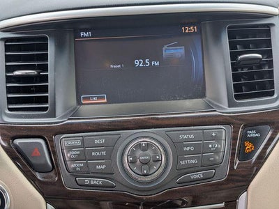 2016 Nissan Pathfinder SL