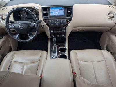 2016 Nissan Pathfinder SL