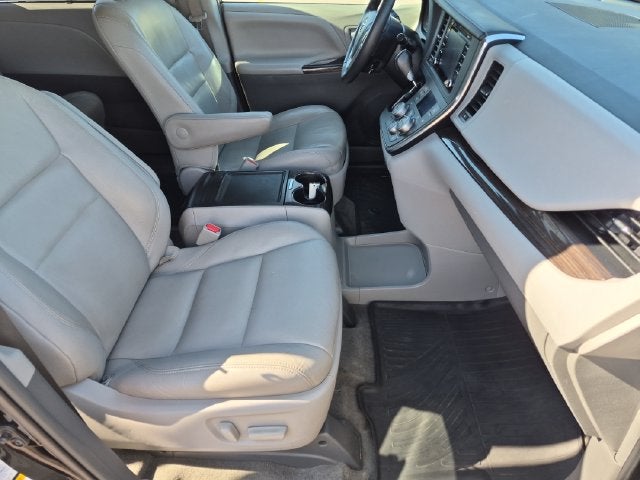 2018 Toyota Sienna XLE Premium 7 Passenger