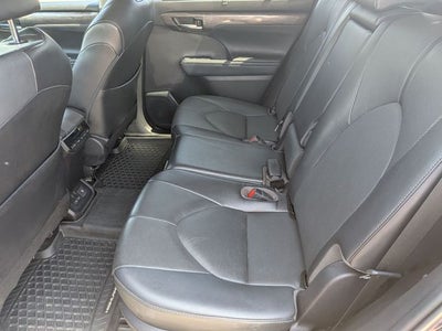 2022 Toyota Highlander Limited