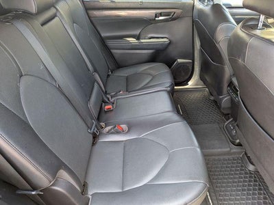 2022 Toyota Highlander Limited