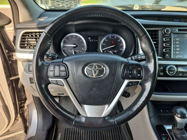2017 Toyota Highlander Limited Platinum