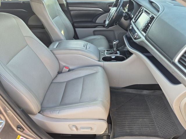 2017 Toyota Highlander Limited Platinum