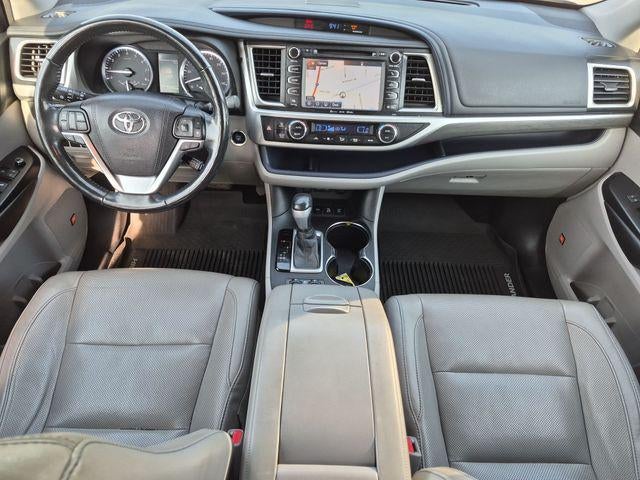 2017 Toyota Highlander Limited Platinum
