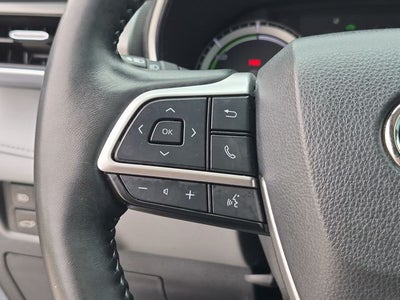 2022 Toyota Highlander Hybrid Platinum