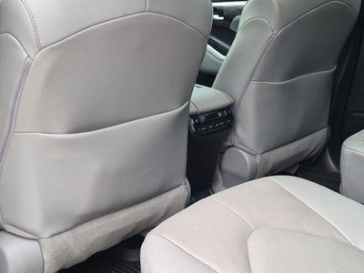 2022 Toyota Highlander Hybrid Platinum