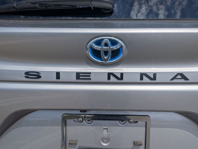 2022 Toyota Sienna XSE 7 Passenger
