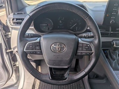 2022 Toyota Sienna XSE 7 Passenger