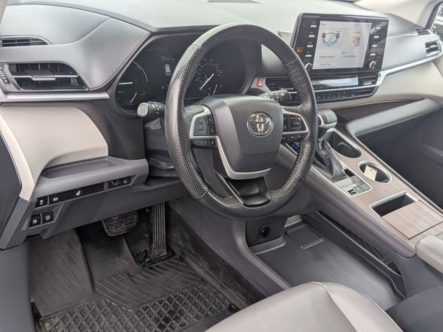 2022 Toyota Sienna XLE 7 Passenger