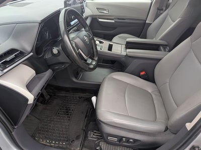 2022 Toyota Sienna XLE 7 Passenger