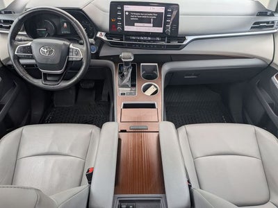2022 Toyota Sienna XLE 7 Passenger