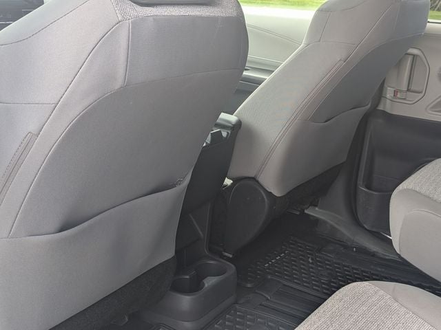 2022 Toyota Sienna LE 8 Passenger