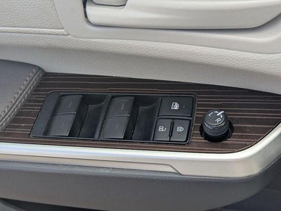 2022 Toyota Sienna LE 8 Passenger