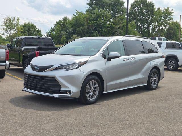 2023 Toyota Sienna XLE 7 Passenger