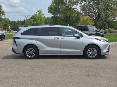 2023 Toyota Sienna XLE 7 Passenger