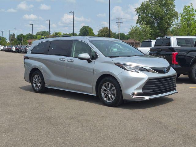 2023 Toyota Sienna XLE 7 Passenger