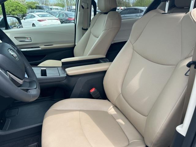 2023 Toyota Sienna XLE 7 Passenger