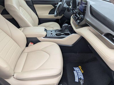 2024 Toyota HIGHLANDER HEV XLE