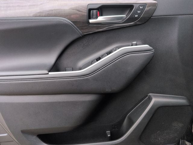 2024 Toyota HIGHLANDER Limited