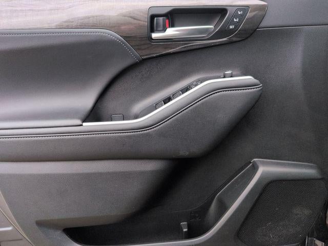 2024 Toyota HIGHLANDER Limited