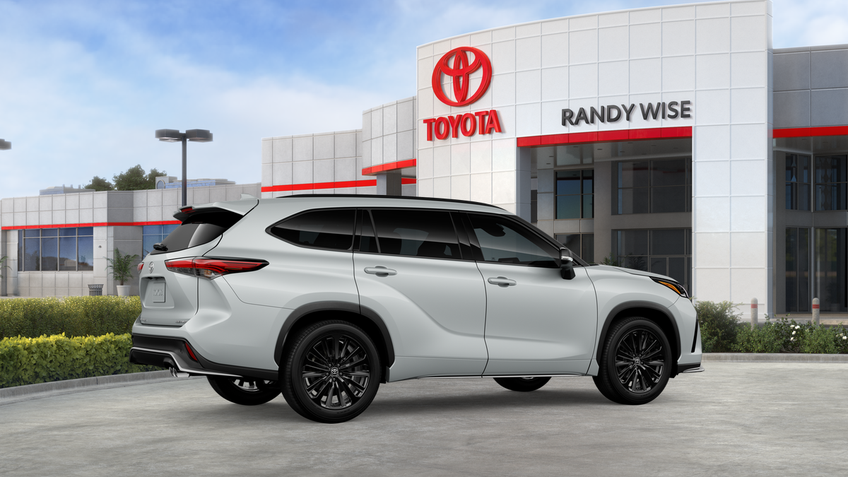 2026 Toyota Highlander XSE