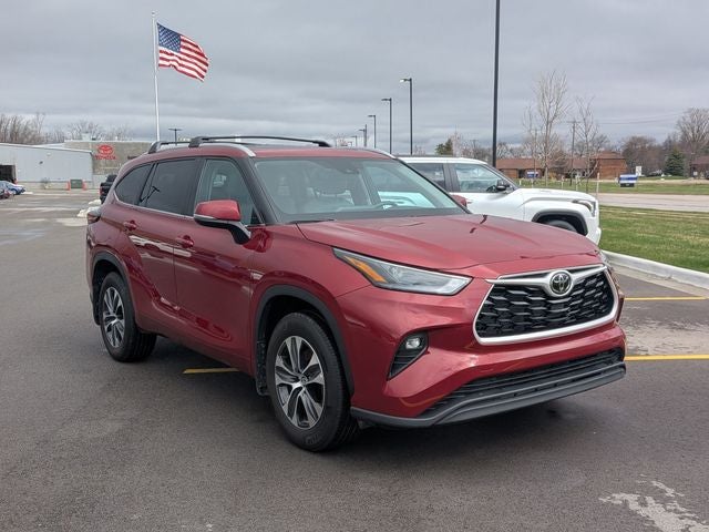 2024 Toyota HIGHLANDER XLE