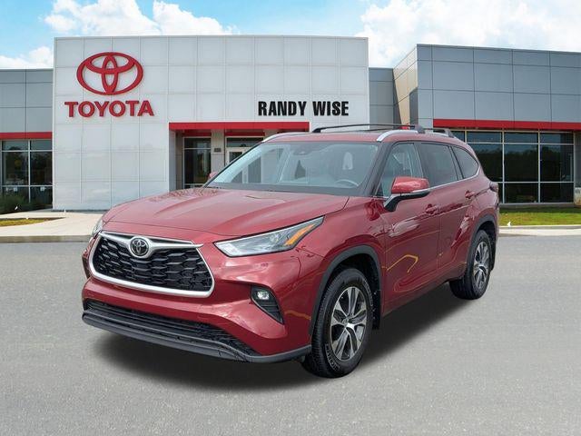 2024 Toyota HIGHLANDER XLE