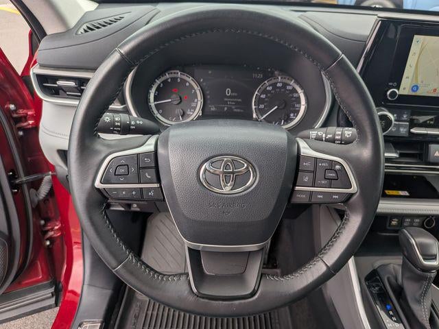 2024 Toyota HIGHLANDER XLE