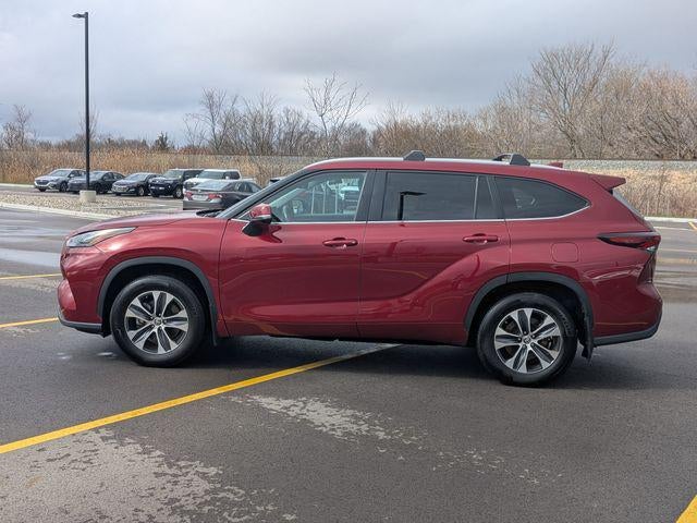 2024 Toyota HIGHLANDER XLE