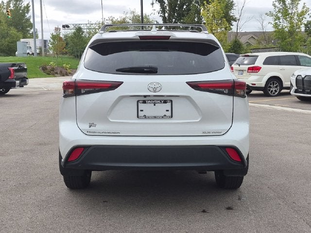 2024 Toyota Highlander XLE
