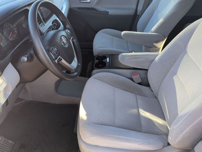 2015 Toyota SIENNA LE 3.5L LE 8 Passenger
