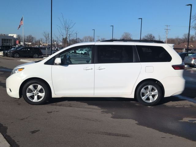 2015 Toyota SIENNA LE 3.5L LE 8 Passenger