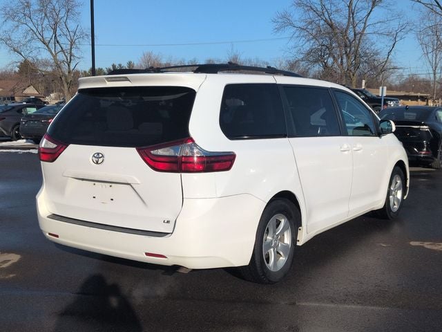 2015 Toyota SIENNA LE 3.5L LE 8 Passenger