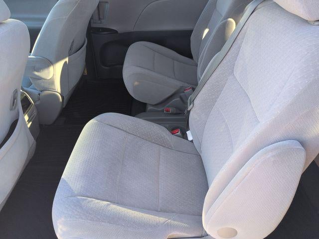 2015 Toyota SIENNA LE 3.5L LE 8 Passenger