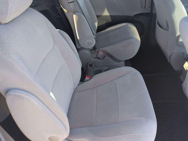 2015 Toyota SIENNA LE 3.5L LE 8 Passenger