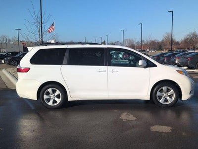 2015 Toyota SIENNA LE 3.5L LE 8 Passenger