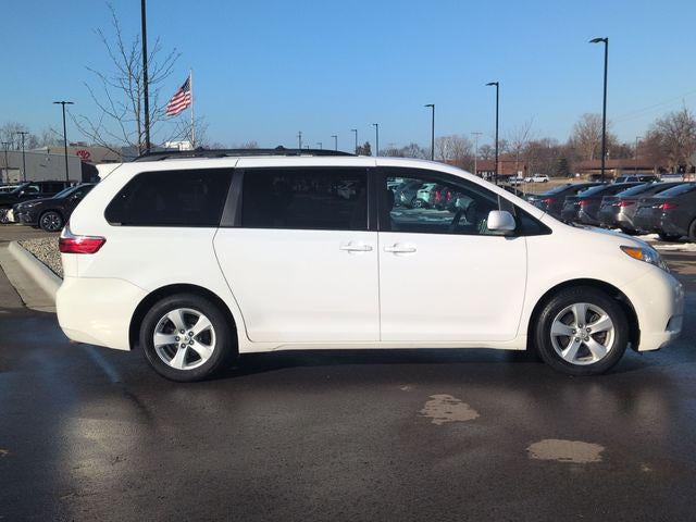 2015 Toyota SIENNA LE 3.5L LE 8 Passenger