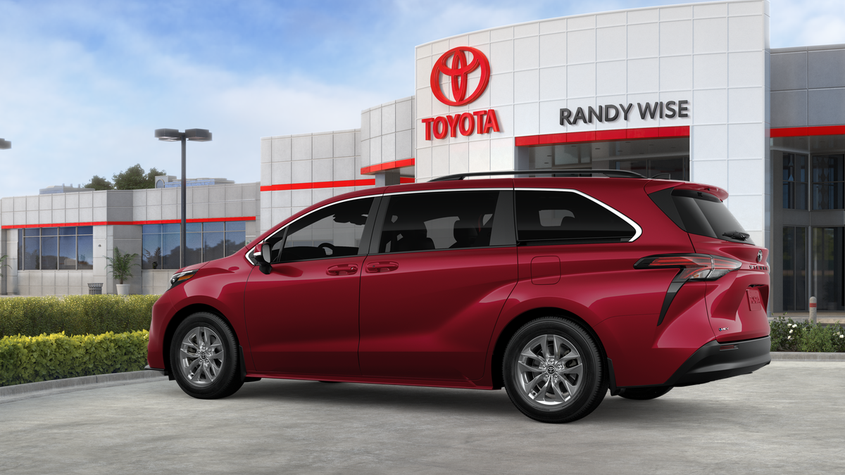 2026 Toyota Sienna LE