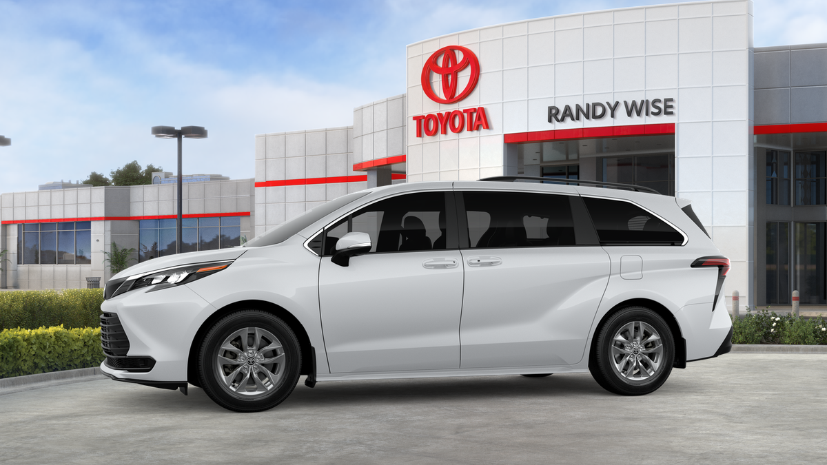 2026 Toyota Sienna LE